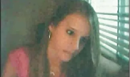 Staci porno de femmes de 50 ans Carrs baise Sa Chienne avec des Jouets