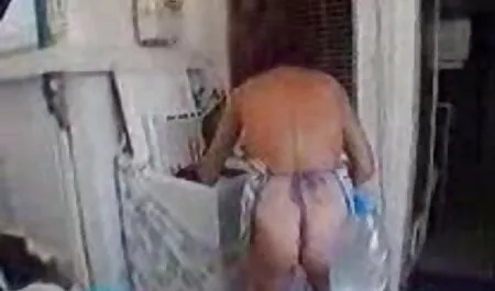 Homme noir avec un membre très puissant pénètre anal porno maman black une brune plantureuse