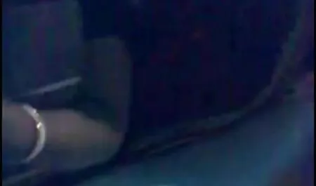 Je cherche une grosse bite pour mon trou serré porno femme fils