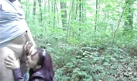 Ami lèche la chatte de la blonde porno jeune fille sexy et la baise