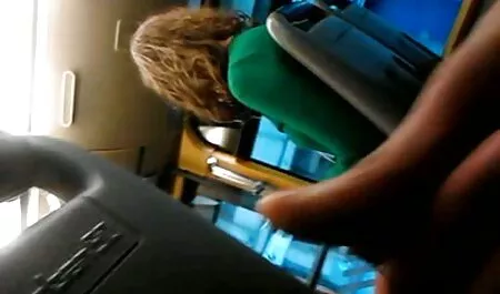 Passionné femmes nues porno blonde sexy chevauche une grosse bite