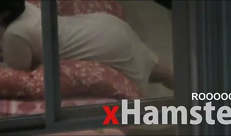 Mec porno cheval femme frapper blonde chaude anal avec sa grosse bite