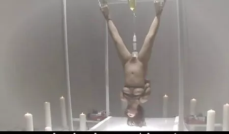Rousse femme solo xxx maîtresse Ashley Graham baise avec une bite
