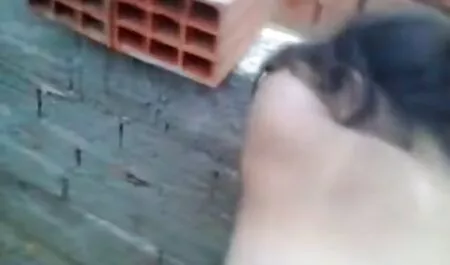 Maturité Brune baise maman et son fils xxx Mec sur le canapé