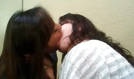 Jeune fille suce femme en cuir porno la bite barbu