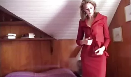 Katka veut porno 2 fille baiser incroyablement et explique sans hésitation à tout le monde.