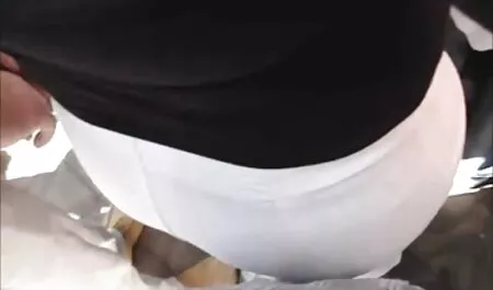 Professeur lèche une chatte douce à porno fille avec fille un jeune étudiant et la baise