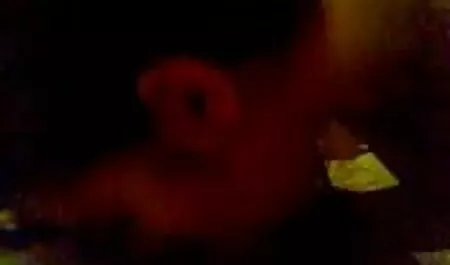 Une blonde moyenne mais très sexy avec une bouche énorme et délicieuse qui a détruit correctement son vagin humide avec de porno masturbation femme petites mains habiles saute énergiquement vers son petit ami bien-aimé sur sa bite dure.
