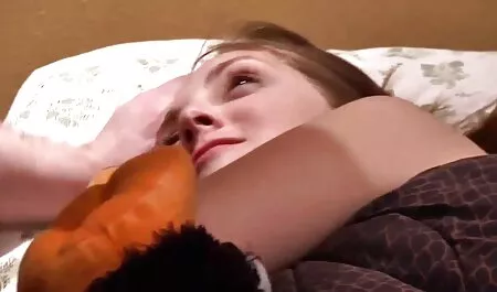 Jeune Christina porno femme maigre baise Son tuteur