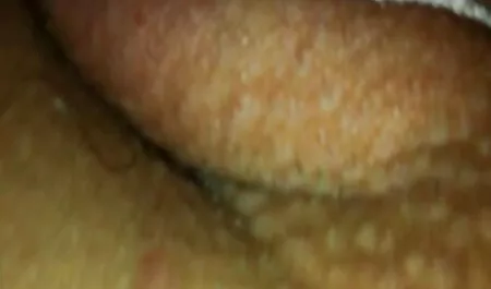 Salope porno avec ma maman en Collants déchirés suce la Bite