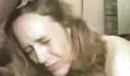 Les Belles filles avec de beaux corps aiment le Fisting parce que leurs vagins et leurs trous anaux leur permettent de prendre des objets grands et video porno femme arabe simplement énormes