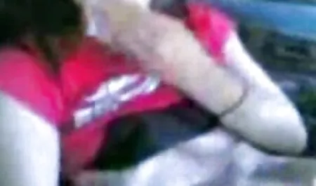 Hot xxx porno poilue air hôtesse a désespérément besoin D'une grosse bite