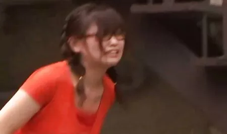 Gros cul blonde avec de gros seins se masturbe porno fille chien la chatte et anal