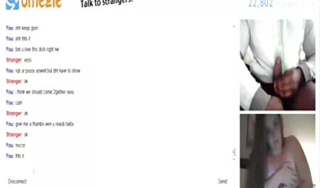 Busty une femme porno blonde Loli baisée par un gars anxieux
