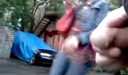 Brune chevauche porno fille blonde la Bite dure
