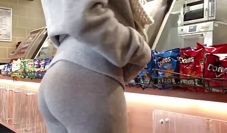 Filles baisers doigts sur les video porno des filles vierges jambes